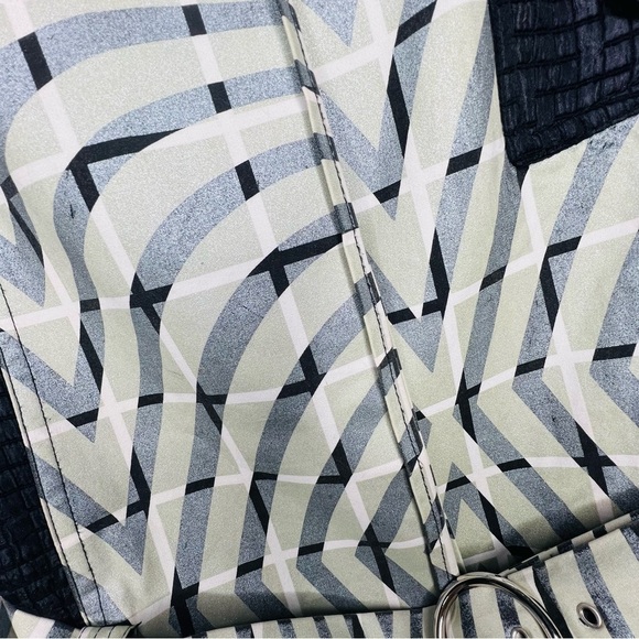 Custo Barcelona Multi Patch Print Trench Coat - Picture 4 of 8